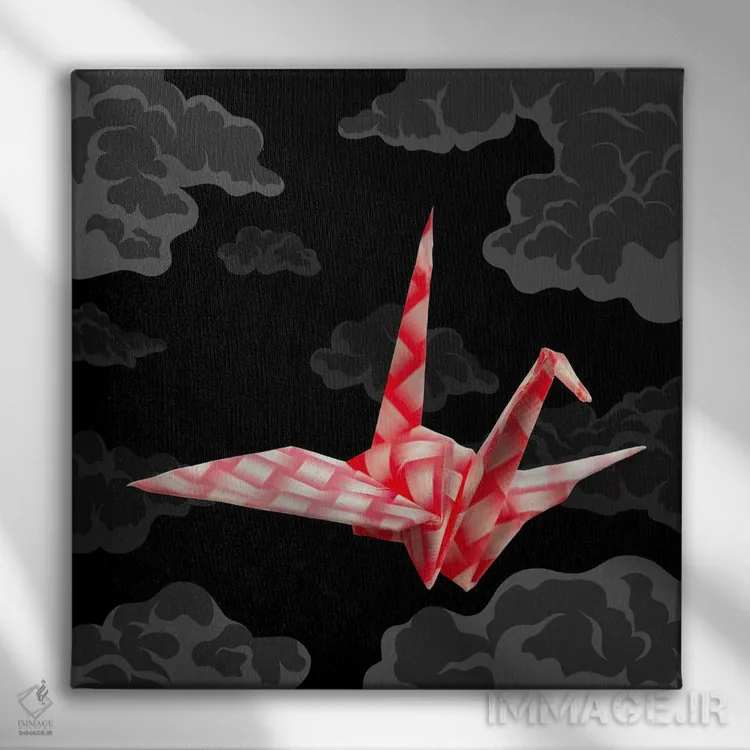 تابلو درنای کاغذی زودگذر اثر فایو بای فایو کالکتیو - نمای روبهرو روی دیوار