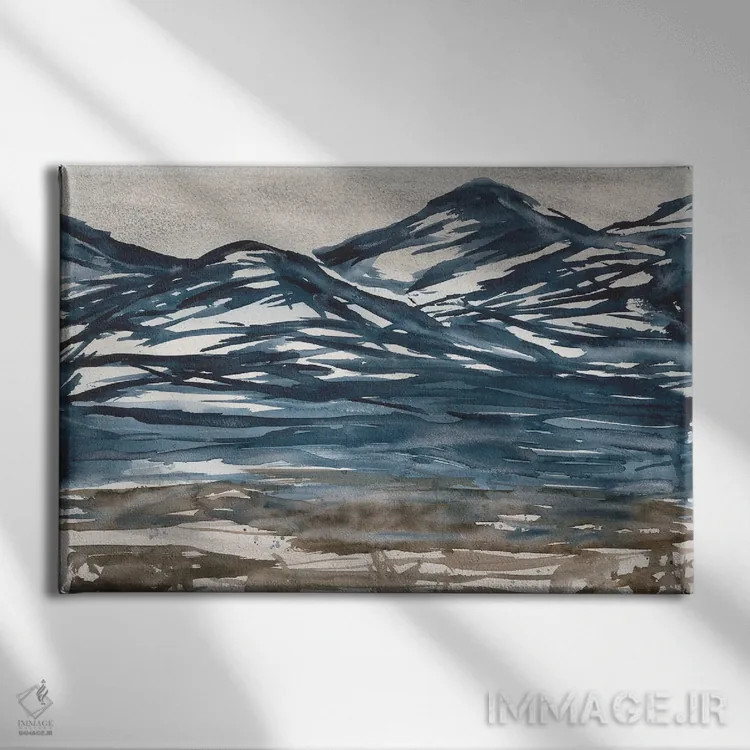 تابلو منظرهٔ کوهستانی آبی (آبرنگ) اثر آنا اوز - نمای روبهرو روی دیوار