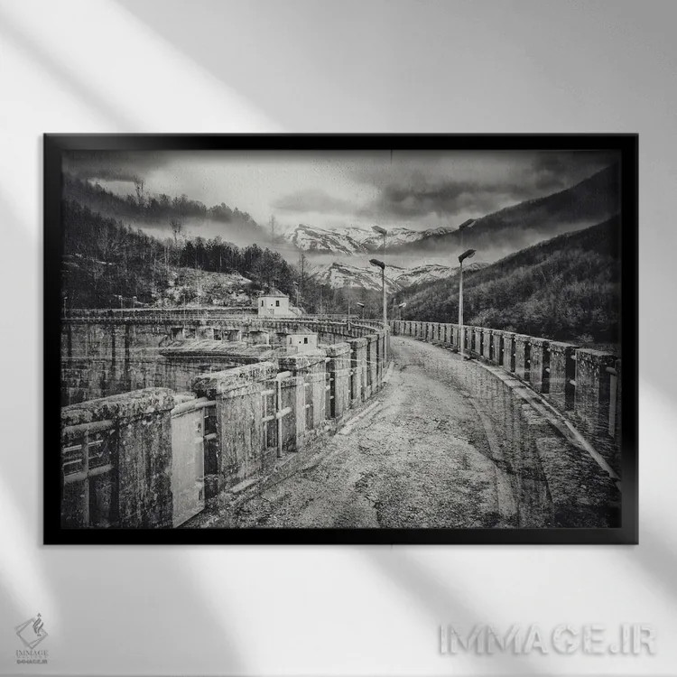 تابلو آبروتزو I (منطقهای در ایتالیا) اثر آلساندرو پاسرینی - نمای قابدار مشکی