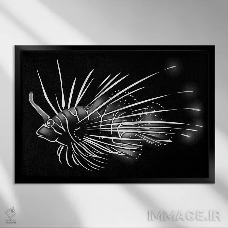 تابلو ماهی شیر اثر آلبرتو پرز - نمای قابدار مشکی