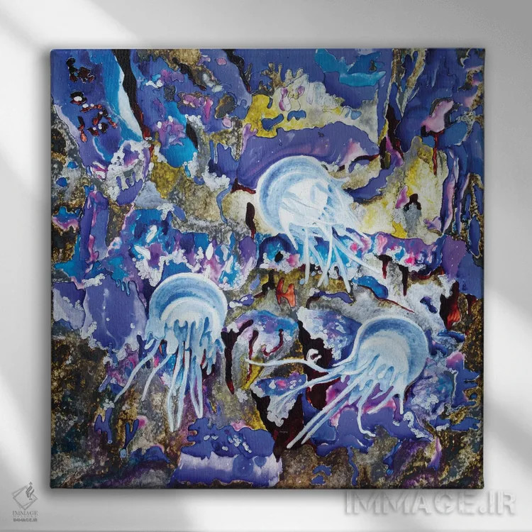 تابلو عروس دریایی آبی اثر آرلت اسمولکو - نمای روبهرو روی دیوار