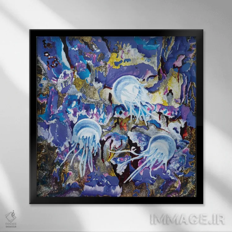 تابلو عروس دریایی آبی اثر آرلت اسمولکو - نمای قابدار مشکی