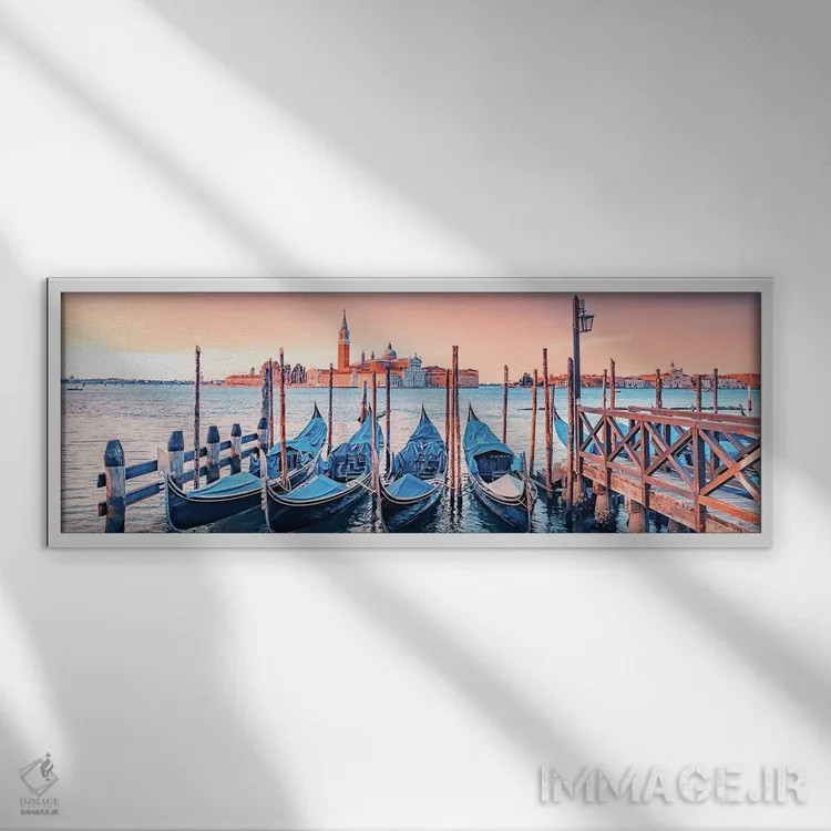 تابلو طلوع آفتاب شهر ونیز اثر مانجیک پیکچرز (استودیو عکاسی یا فیلمسازی) - نمای قابدار سفید