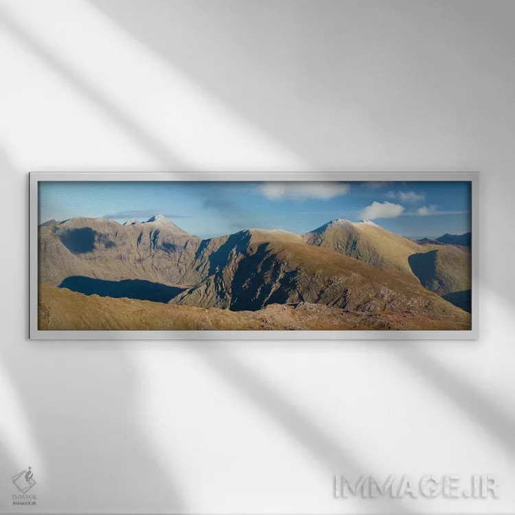 تابلو رشتهکوه ماگیلیکادی از منظر استومپا دولوی، شهرستان کری، استان مانستر، جمهوری ایرلند اثر گارث مککورمک - نمای قابدار سفید