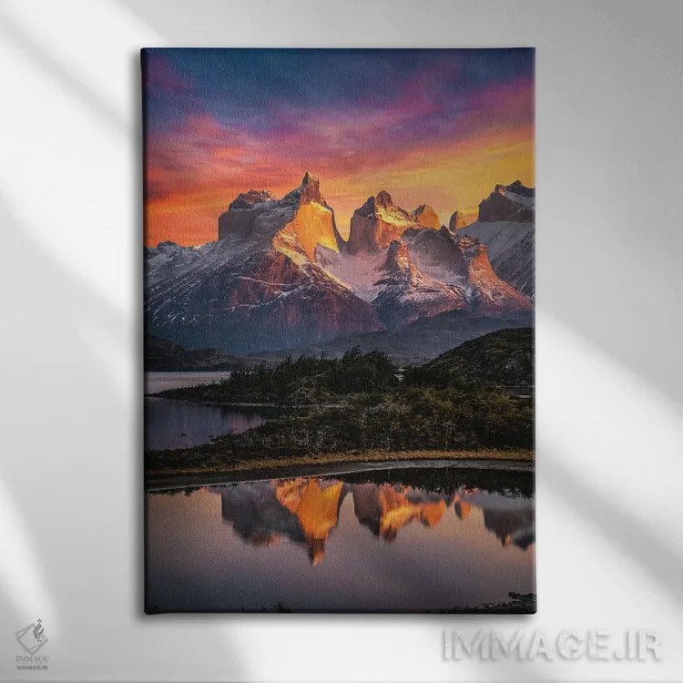 تابلو غروب تماشایی کوهستانی توریس دل پاین، پاتاگونیا، شیلی (۳) اثر الکس جی پرز - نمای روبهرو روی دیوار