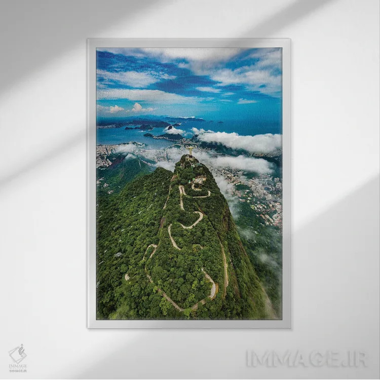 تابلو مجسمه مسیح منجی مشرف به ریو دو ژانیرو، برزیل (۱) اثر الکس جی پرز - نمای قابدار سفید