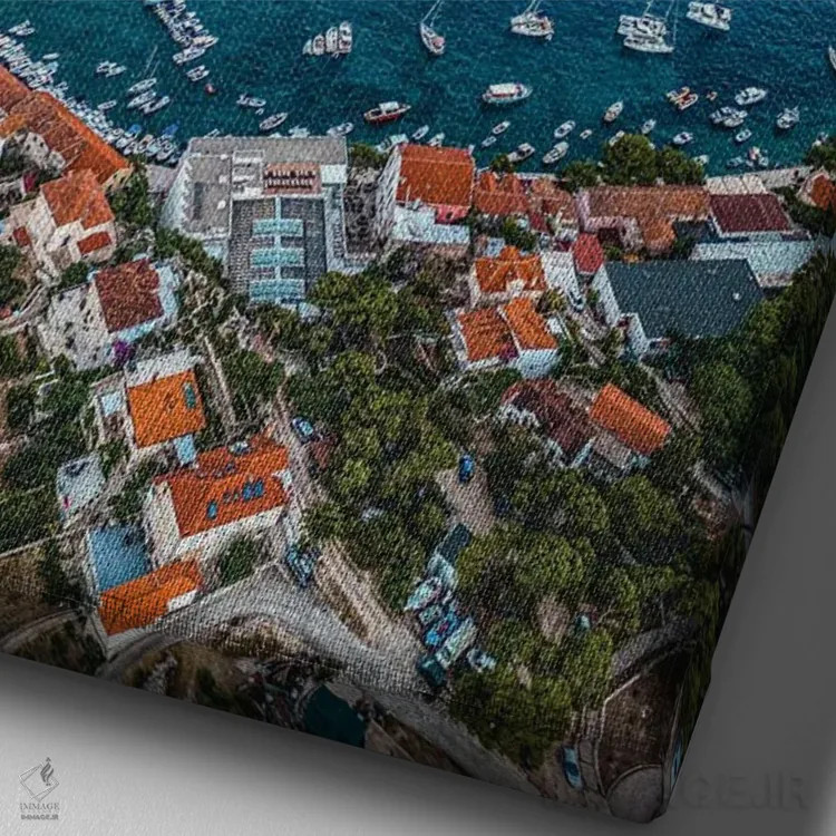 تابلو منظره افقی شهر کوچک هوار در غروب (۴) اثر الکس جی پرز - نمای نزدیک بافت بوم