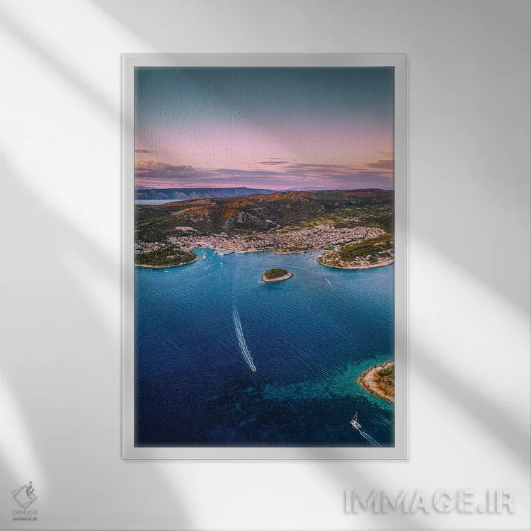 تابلو غروب شهر کوچک هوار از نمای بالا (۴) اثر الکس جی پرز - نمای قابدار سفید