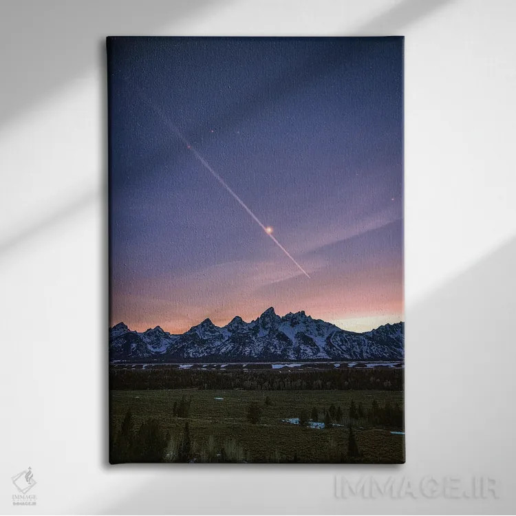 تابلو کوههای بزرگ تیتون، ساعت آبی (۱) اثر الکس جی پرز - نمای روبهرو روی دیوار