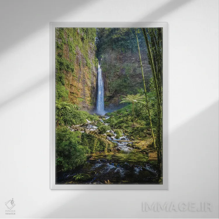 تابلو آبشار پنهان کاپاس اندونزی شماره ۱ اثر الکس جی پرز - نمای قابدار سفید
