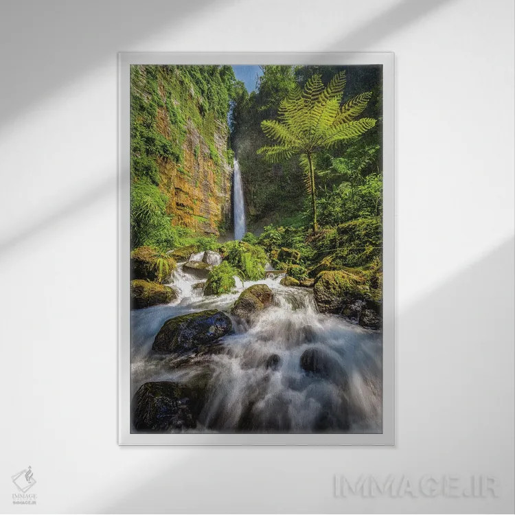 تابلو آبشار پنهان کاپاس اندونزی شماره ۲ اثر الکس جی پرز - نمای قابدار سفید