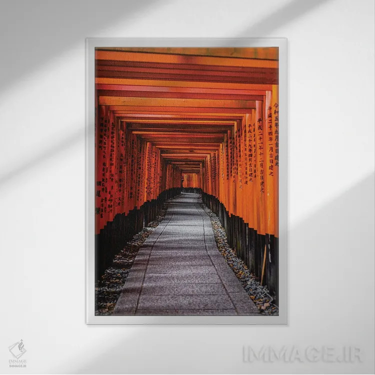 تابلو هزار دروازه معبد فوشیمی ایناری تایشا کیوتو ژاپن شماره ۲ اثر الکس جی پرز - نمای قابدار سفید