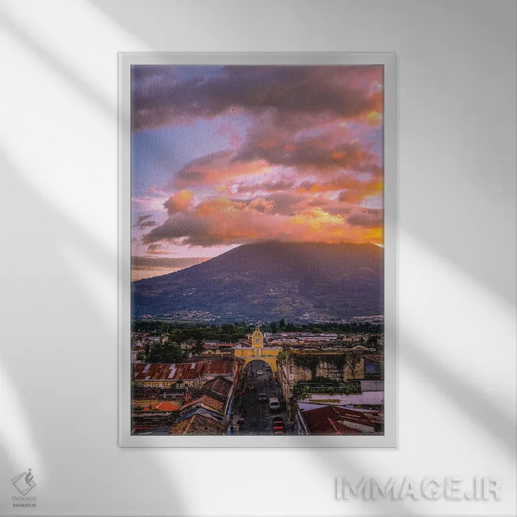 تابلو کارت پستال آنتیگوا، گواتمالا اثر الکس جی پرز - نمای قابدار سفید