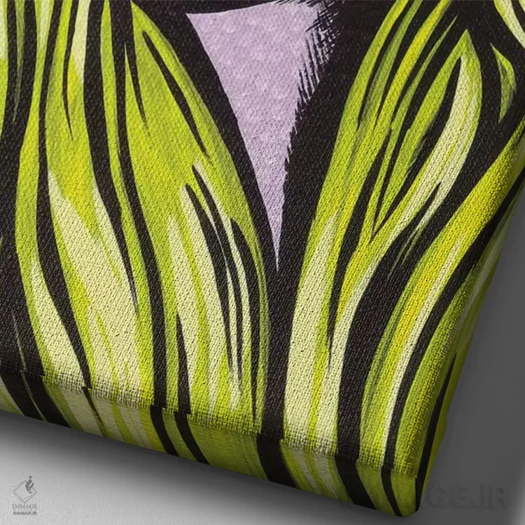 تابلو دختر کمیک بلوند و گریان اثر آلیسون گاتچل - نمای نزدیک بافت بوم