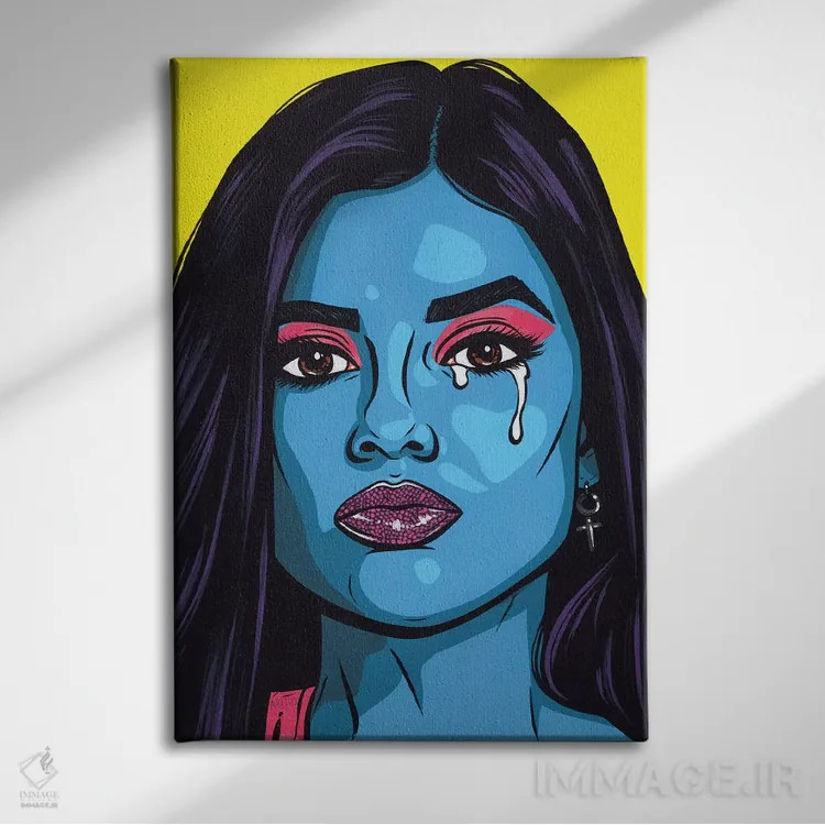 تابلو دختر کمیک گریان با موهای آبی اثر آلیسون گاتچل - نمای روبهرو روی دیوار