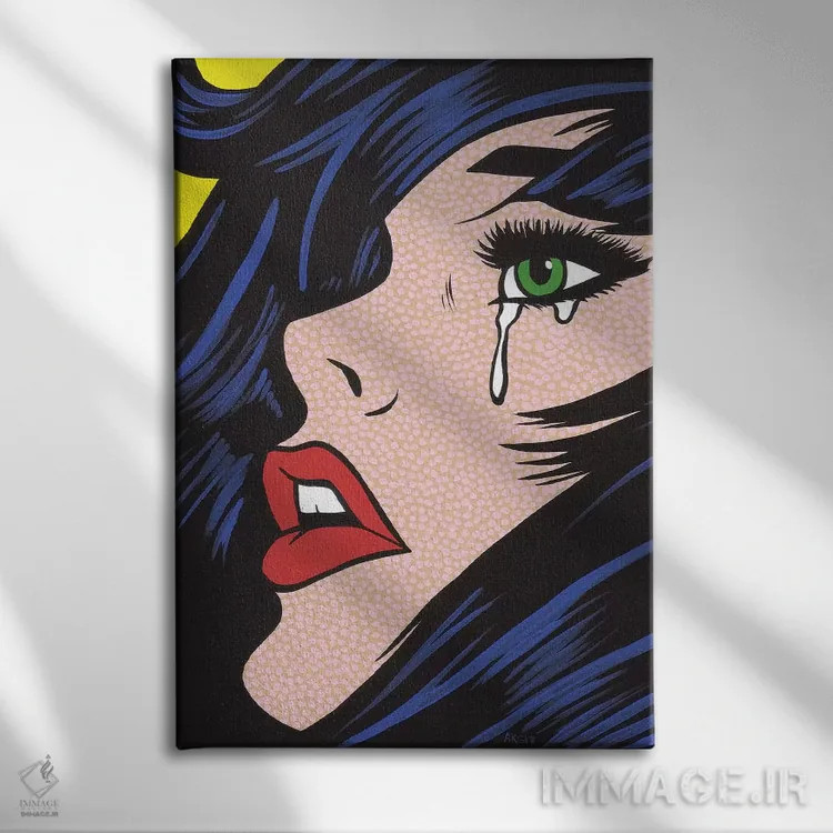 تابلو دختر گریان با چشمهای سبز اثر آلیسون گاتچل - نمای روبهرو روی دیوار