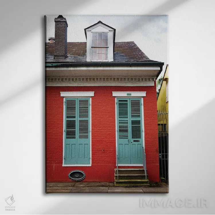 تابلو خانه قرمز محله فرانسوی، نیواورلئان، لوئیزیانا اثر آن هادک - نمای روبهرو روی دیوار