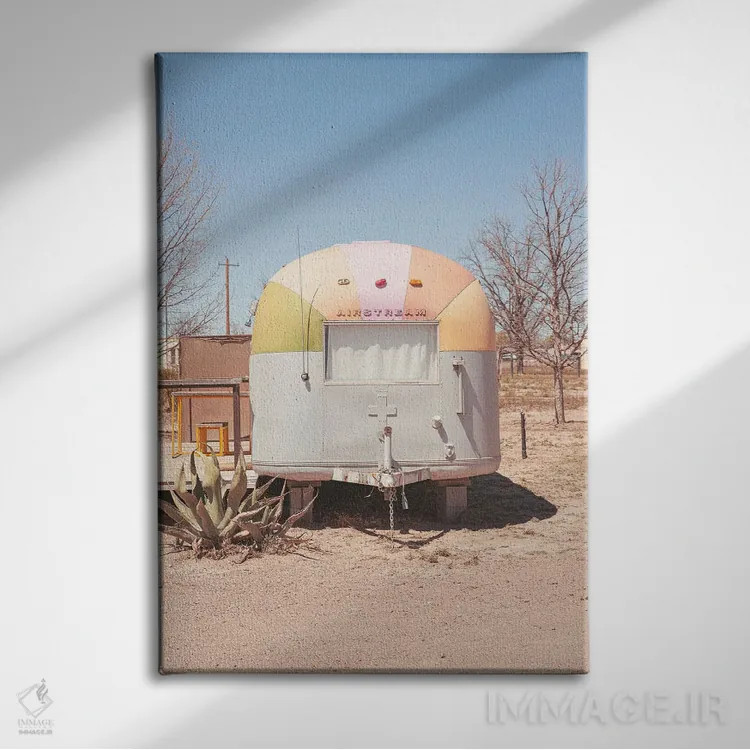 تابلو ال کوسمیکو مارفا تگزاس ۲ اثر آن هادک - نمای روبهرو روی دیوار