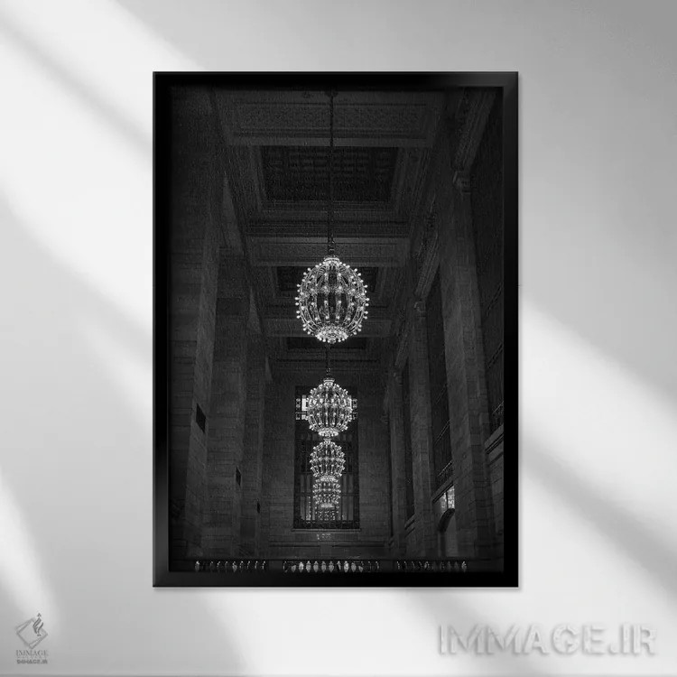 تابلو گرند سنترال اثر آن هادک - نمای قابدار مشکی