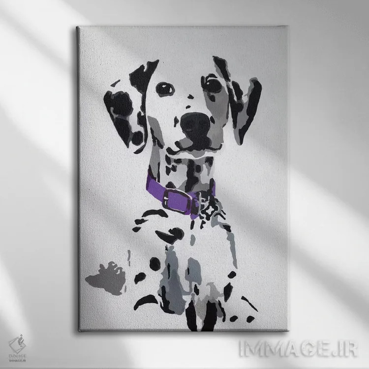 تابلو وینی سوم (یقه بنفش) اثر جولی احمد - نمای روبهرو روی دیوار