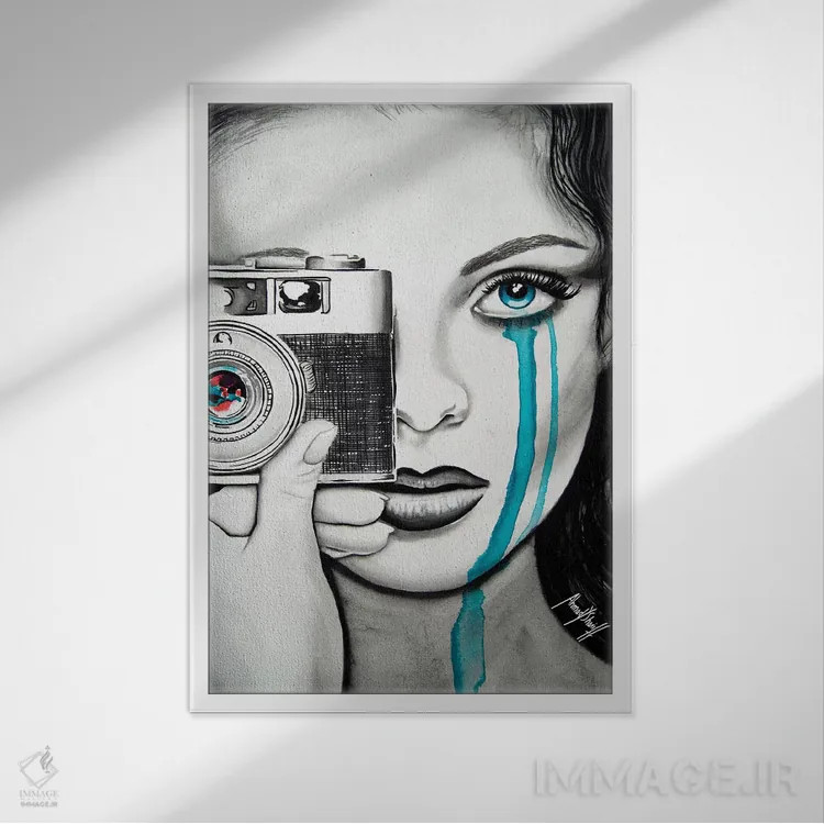 تابلو عکس تو اثر احمد شریف - نمای قابدار سفید