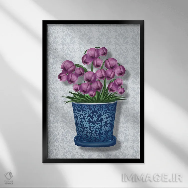 تابلو گل ناقوسی در گلدان آبی اثر آن هاچینسون - نمای قابدار مشکی