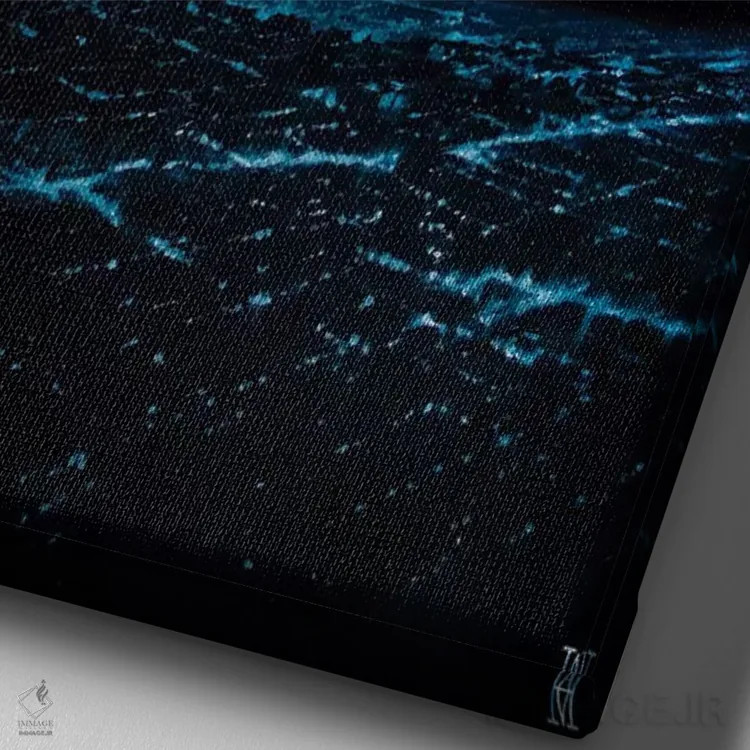 تابلو برای آفتاب بلند آواز بخوان، برای باران عمیق دعا کن اثر الک هاکسلی - نمای نزدیک بافت بوم