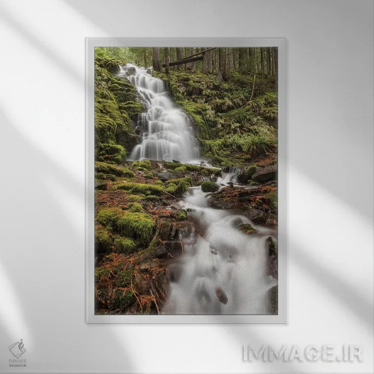 تابلو آبشار وایت برنچ، کوههای کسکیدز اورگن (۲) اثر آدام جونز - نمای قابدار سفید