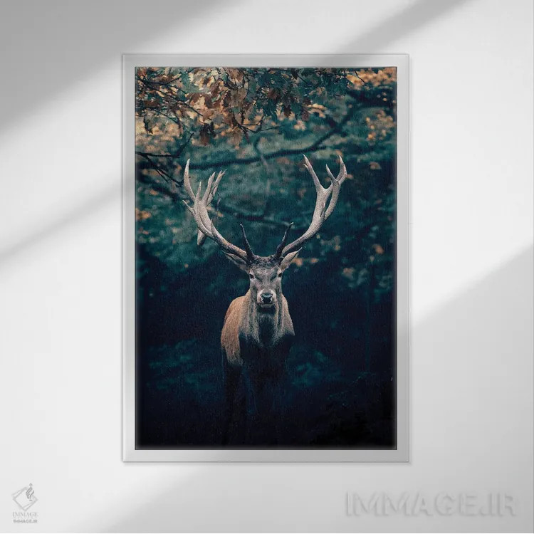 تابلو گوزن اثر نیکیتا آباکوموف - نمای قابدار سفید