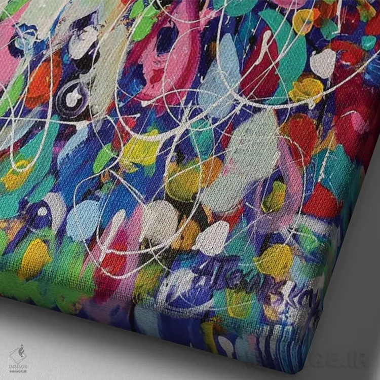 تابلو پرتره رنگارنگ طاووس اثر آلیاکساندرا تسسارسکایا - نمای نزدیک بافت بوم