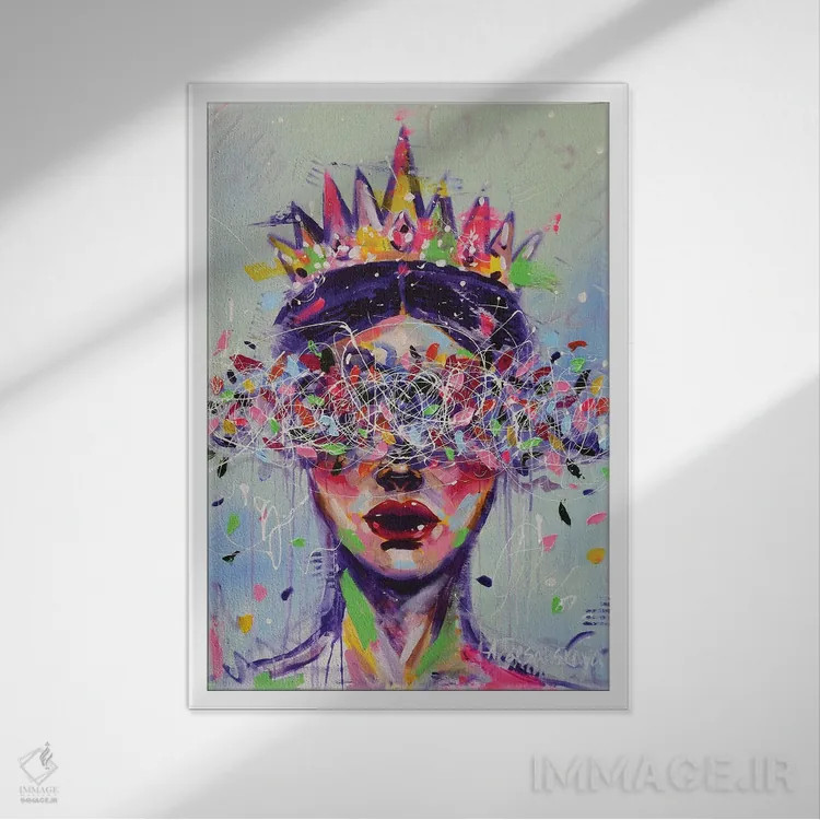 تابلو ملکه اثر آلیاکساندرا تسسارسکایا - نمای قابدار سفید