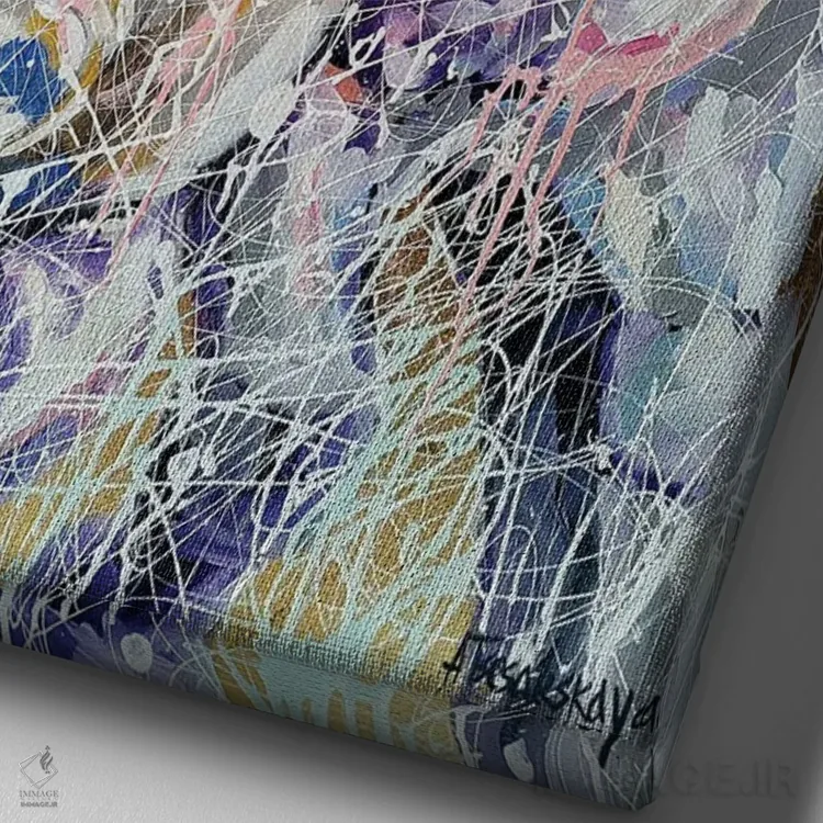 تابلو اسبهای سفید در آب اثر آلیاکساندرا تسسارسکایا - نمای نزدیک بافت بوم