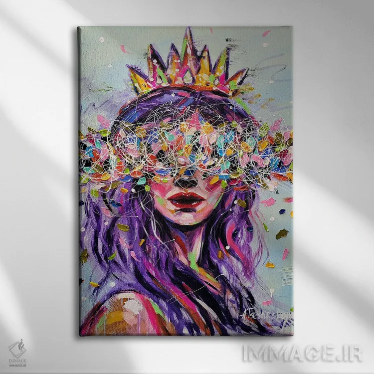 تابلو ملکه اثر آلیاکساندرا تسسارسکایا - نمای روبهرو روی دیوار