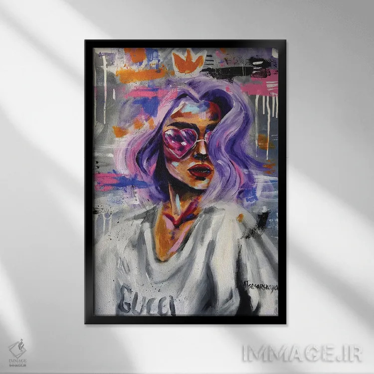 تابلو ملکه اثر آلیاکساندرا تسسارسکایا - نمای قابدار مشکی