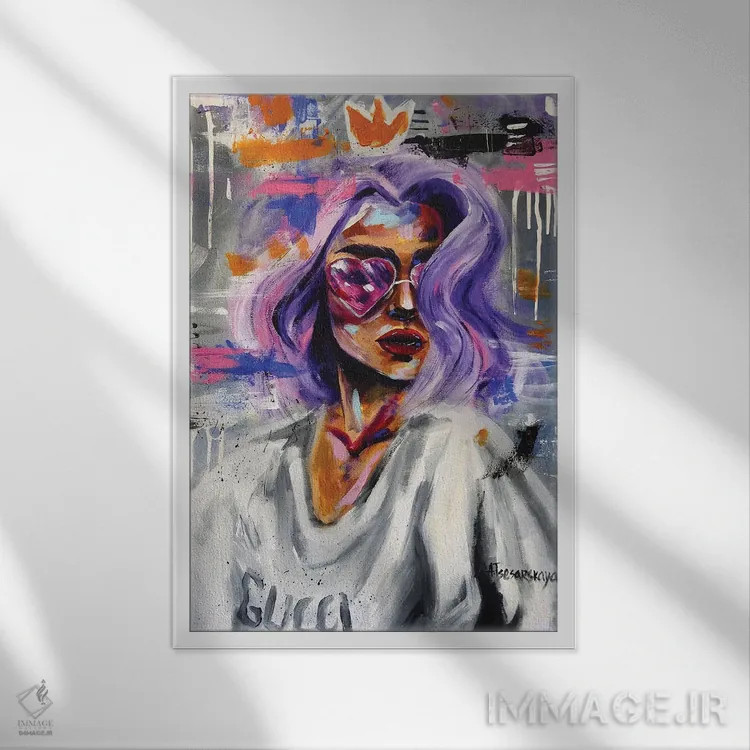 تابلو ملکه اثر آلیاکساندرا تسسارسکایا - نمای قابدار سفید