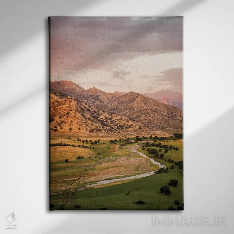 تابلو آمریکا، کالیفرنیا. شهرستان تولار، منطقه تفریحی اسلیک راک اثر آلیسون جونز - نمای روبهرو روی دیوار