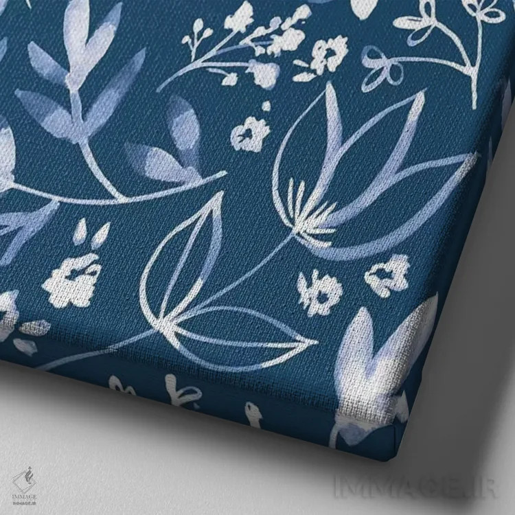 تابلو حالوهوای نیلی هفت اثر آماندا مکگی - نمای نزدیک بافت بوم