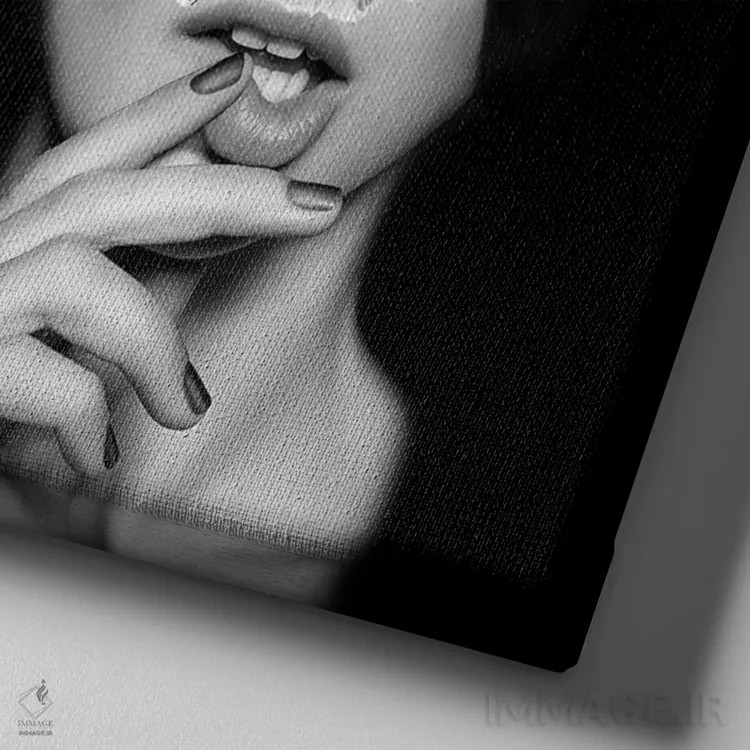 تابلو گلدار V اثر تاتیانا آمرِین - نمای نزدیک بافت بوم