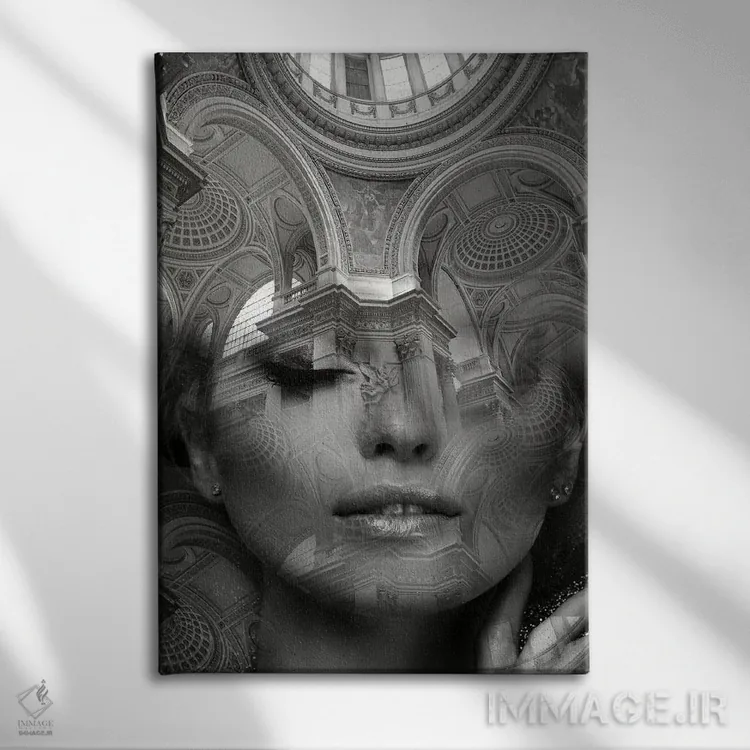 تابلو کلیسا اثر تاتیانا آمرِین - نمای روبهرو روی دیوار