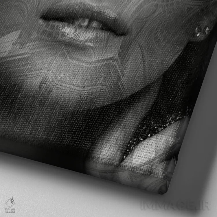 تابلو کلیسا اثر تاتیانا آمرِین - نمای نزدیک بافت بوم