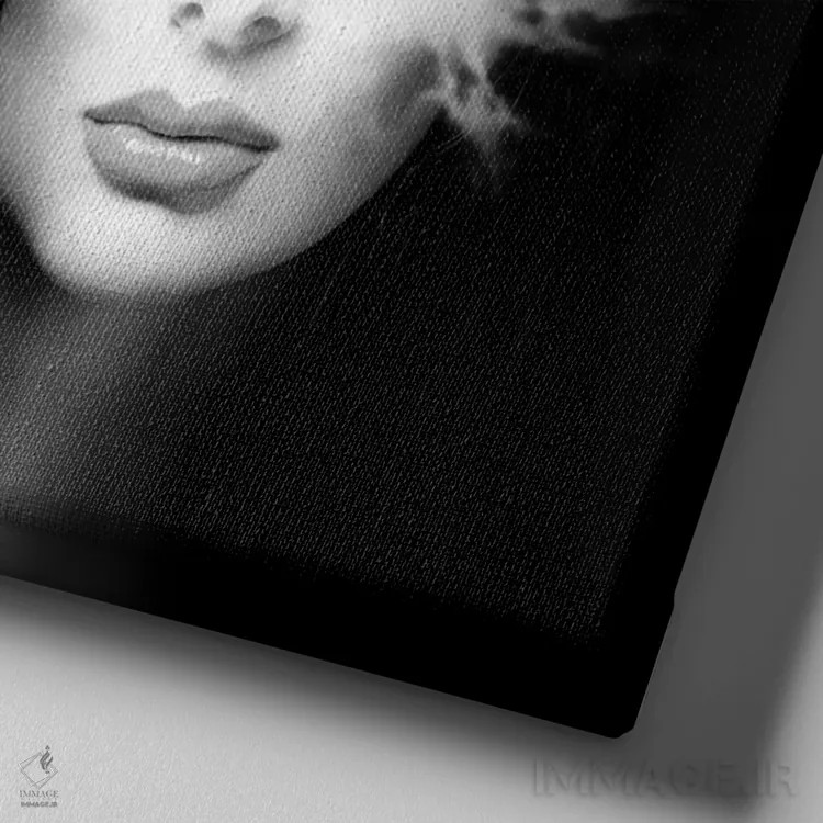 تابلو سر در ابرها اثر تاتیانا آمرِین - نمای نزدیک بافت بوم