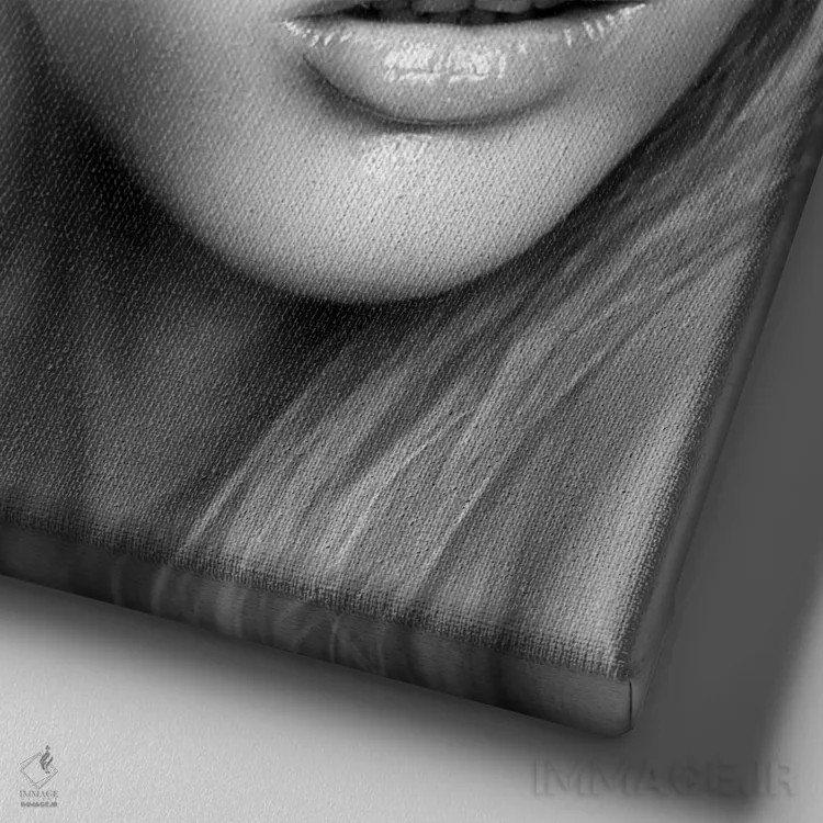 تابلو بانوی عتیقه اثر تاتیانا آمرِین - نمای نزدیک بافت بوم