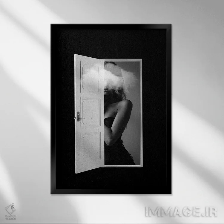 تابلو دختر همسایه اثر تاتیانا آمرِین - نمای قابدار مشکی