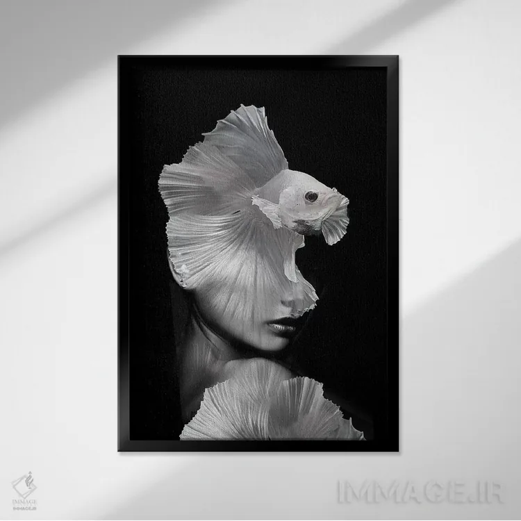 تابلو ماهیگیری V اثر تاتیانا آمرِین - نمای قابدار مشکی