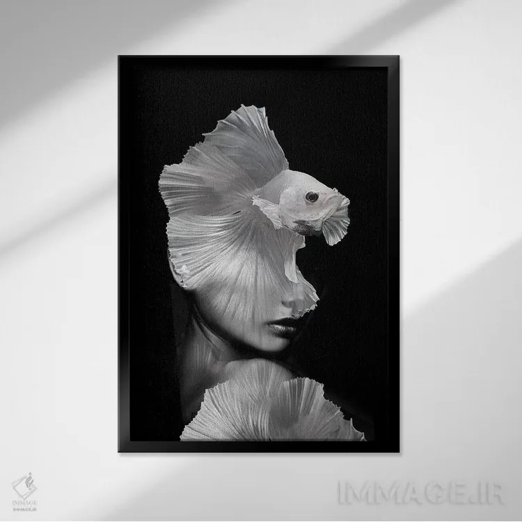 تابلو ماهیگیری V اثر تاتیانا آمرِین - نمای قابدار مشکی