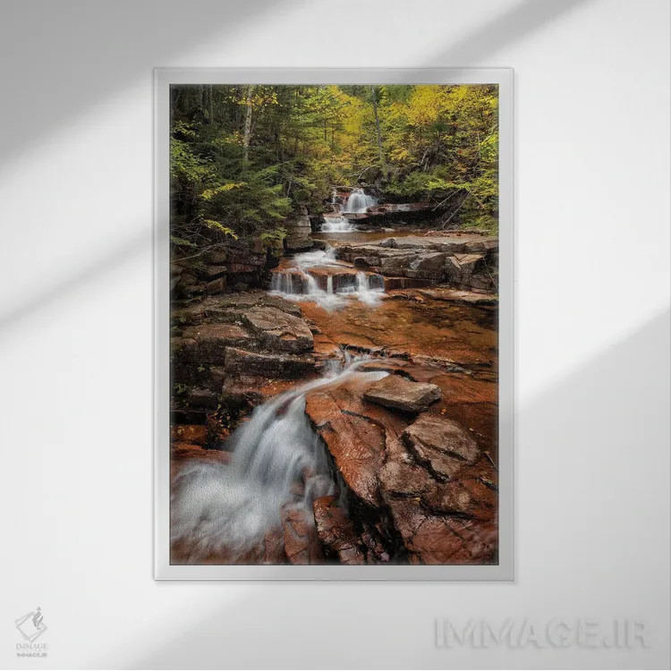 تابلو آمریکا، نیوهمپشایر، کوههای سفید، نمای پانورامای عمودی آبشار کولوسیوم اثر آن کالینز - نمای قابدار سفید