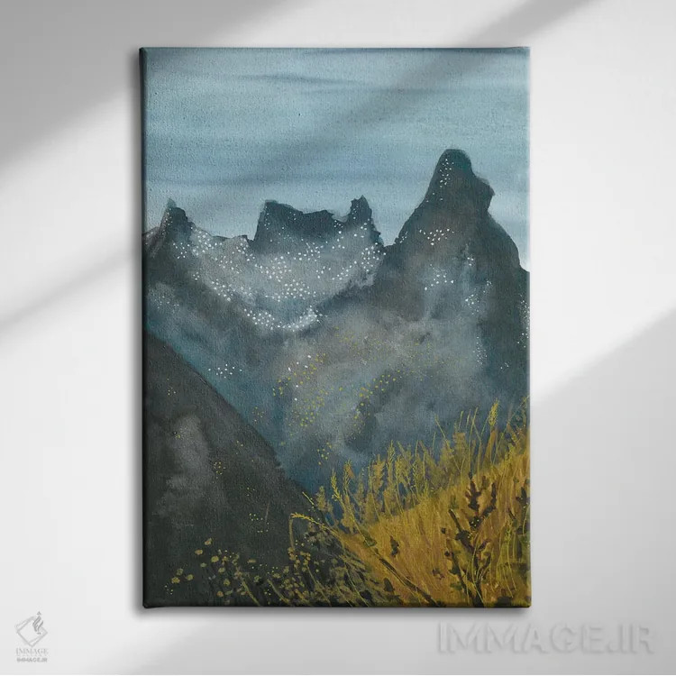 تابلو کوههای برفی آبی (آبرنگ) اثر آنا اوز - نمای روبهرو روی دیوار