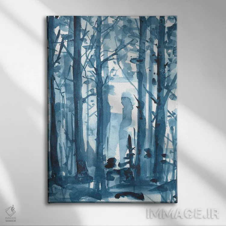 تابلو جنگل مهآلود آبی با آبرنگ اثر آنا اوز - نمای روبهرو روی دیوار