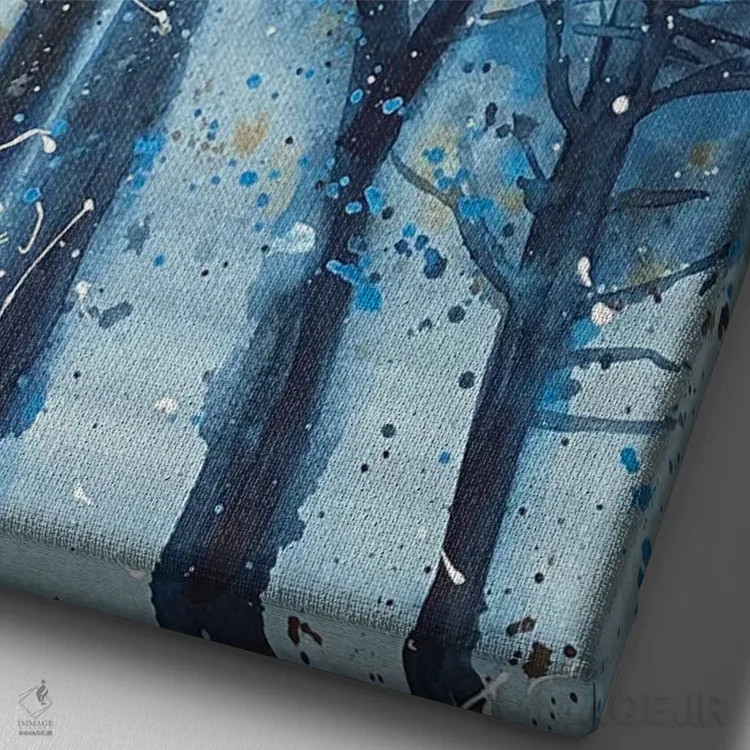 تابلو منظرهٔ آبی، درختان بلند الهامبخش اثر آنا اوز - نمای نزدیک بافت بوم