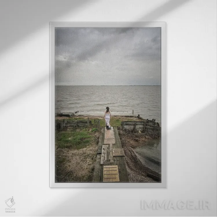 تابلو انسان کوچک II اثر آلساندرو پاسرینی - نمای قابدار سفید